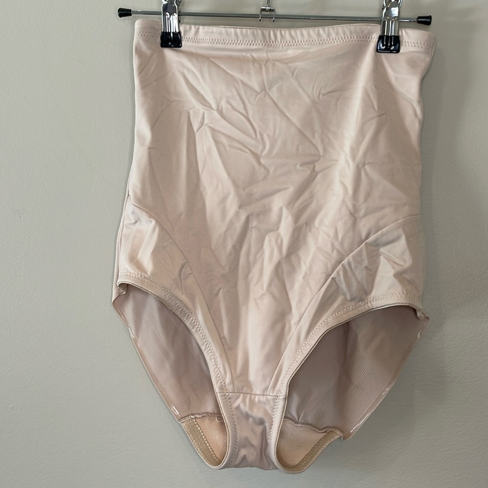 High waisted Spanx knock off shapewear- Naomi & Nicole Brand, Size M